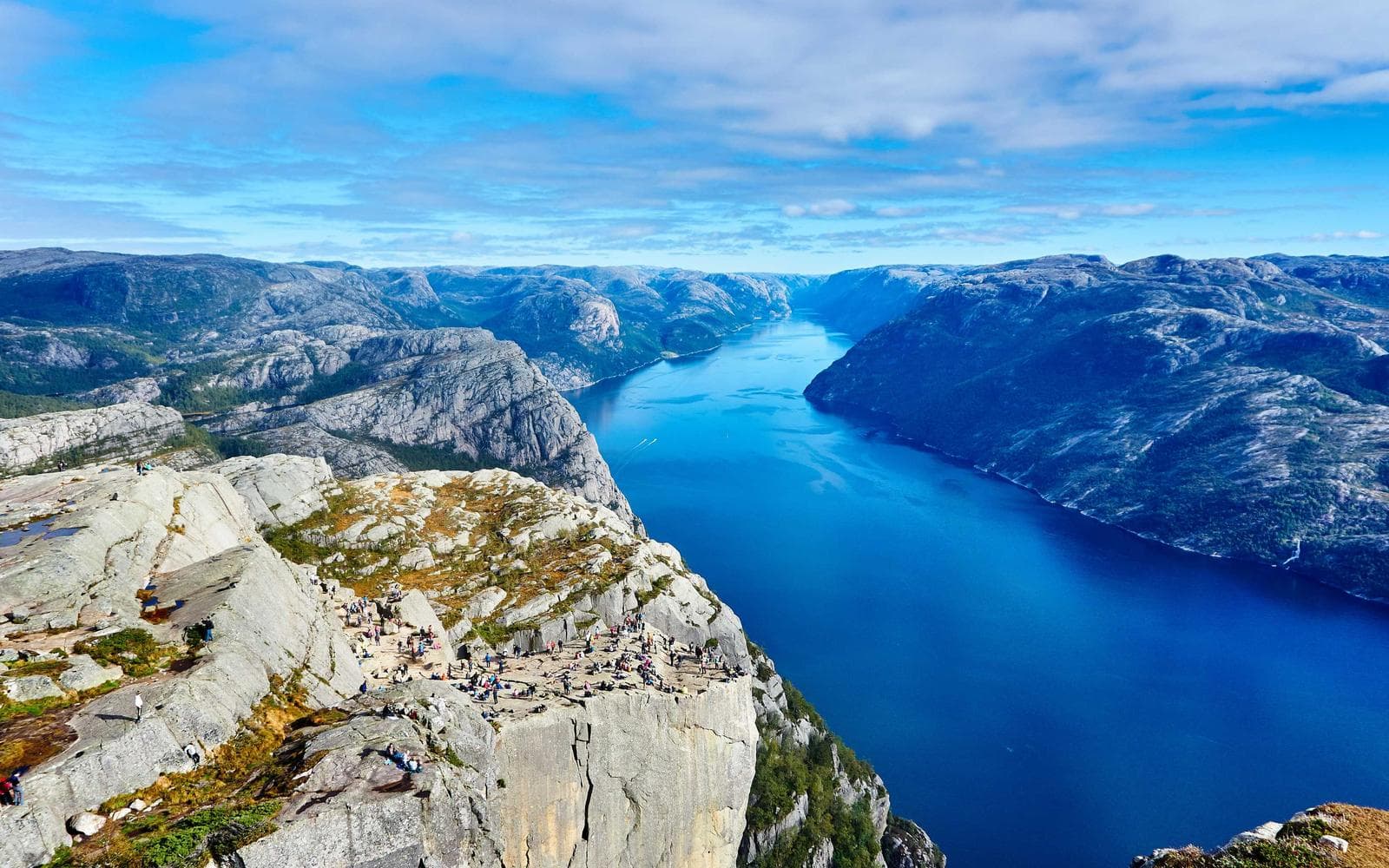 Amanah Axis Bashundhara thumbnail 3